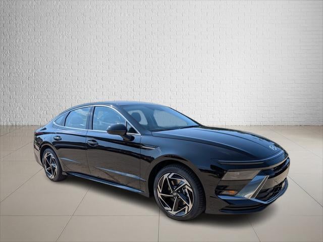 2026 Hyundai SONATA SEL Sport in Abyss Black — front three-quarter view